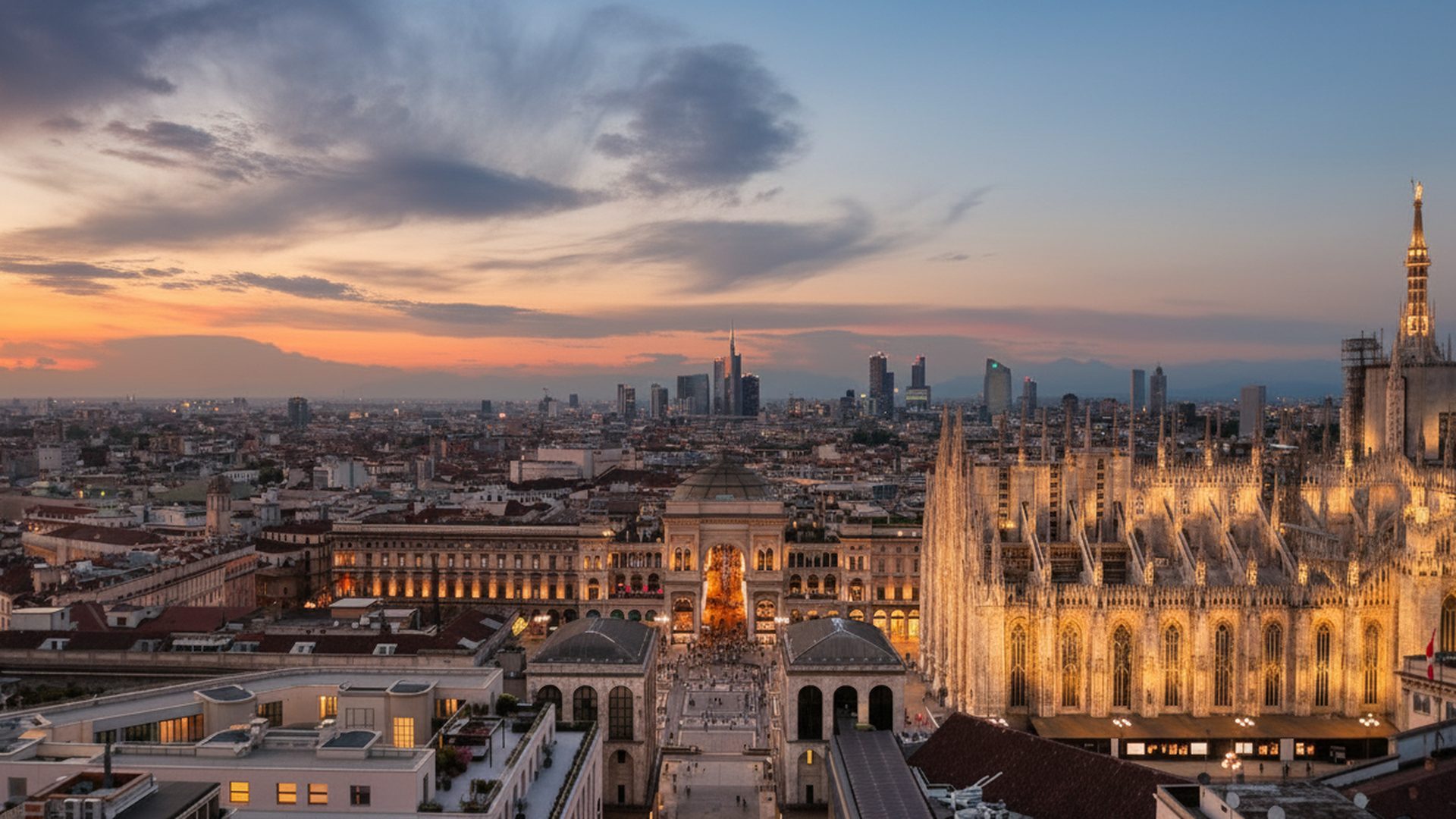 Milano al tramonto, con il Duomo e i grattacieli all'orizzonte